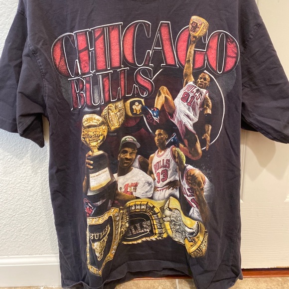**SOLD** Marino Morwood Chicago Bulls Tee - Picture 1 of 6
